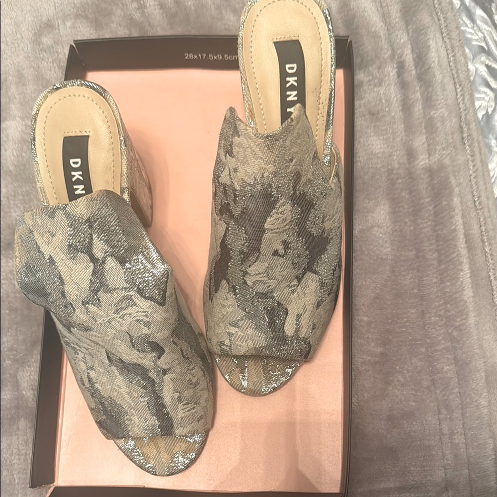 DKNY Women's Silver and Gray Open-Toe Mules